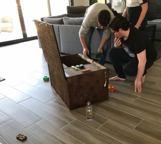 Livraison&#x20;d&amp;&#x23;8217&#x3B;escape&#x20;game&#x20;&#x00E0;&#x20;domicile&#x20;pour&#x20;s&amp;&#x23;8217&#x3B;amuser&#x20;en&#x20;famille&#x20;&#x00E0;&#x20;Cogolin&#x20;dans&#x20;le&#x20;Var