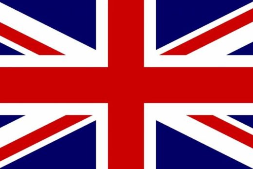 Découvrez le drapeau Union Jack : rouge, blanc, bleu sur croix et diagonales, symbole britannique iconique.