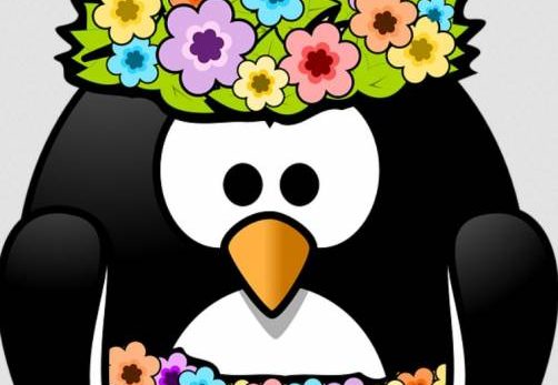 Pingouin de dessin animé en jupe d'herbe et leis de fleurs, debout sur un fond clair.