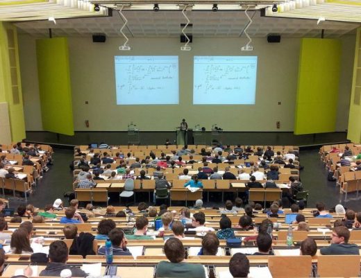 Jeu&#x20;d&amp;&#x23;8217&#x3B;&#x00E9;vasion&#x20;en&#x20;salle&#x20;pour&#x20;groupe&#x20;d&amp;&#x23;8217&#x3B;&#x00E9;tudiants&#x20;&#x00E0;&#x20;Toulon&#x20;pr&#x00E8;s&#x20;des&#x20;facult&#x00E9;s